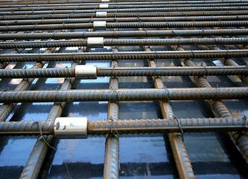 常德为什么建楼房时，要在钢筋上加一排小圆环？原来作用这么大